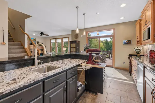 16917 73rd PL N, Maple Grove, MN 55311