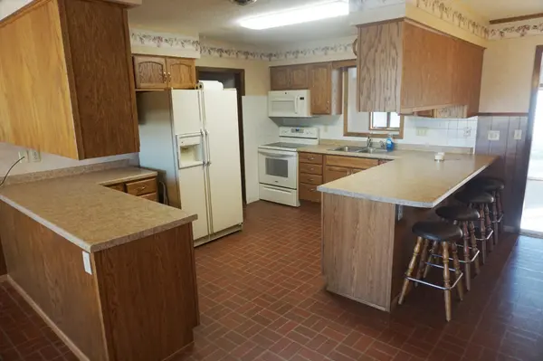 504 11th ST N, Breckenridge, MN 56520
