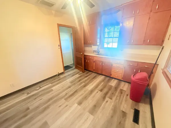 1679 Nevada AVE E, Saint Paul, MN 55106