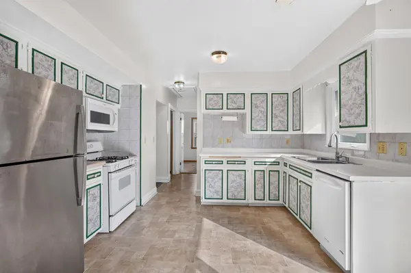 790 Nevada AVE E, Saint Paul, MN 55106