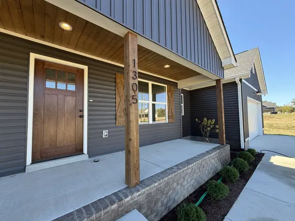 1305 Vickie Ln, Portland, TN 37148
