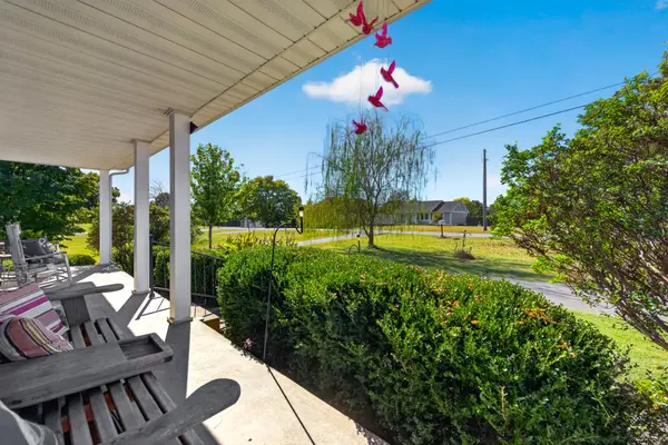2671 Holt Ln, Clarksville, TN 37043