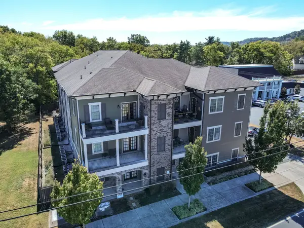 1319 W Main St #207, Franklin, TN 37064