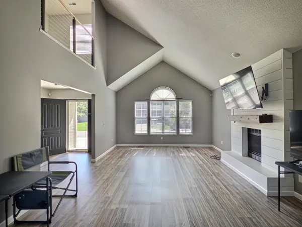 904 E Hawthorne, Derby, KS 67037