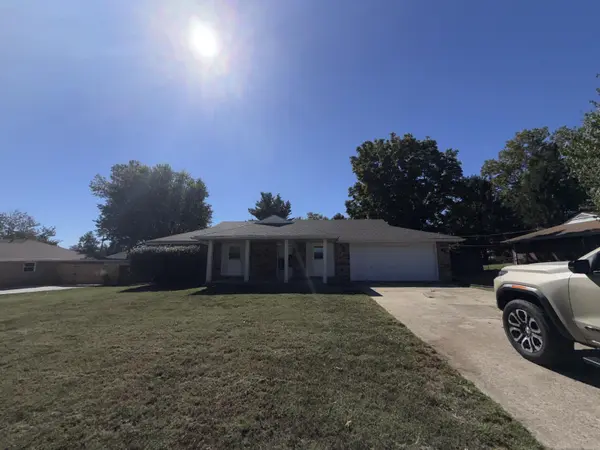4160 W Tarkio ST, Springfield, MO 65802