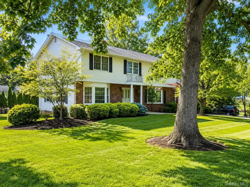 26 Beaumont DR, New City, NY 10956