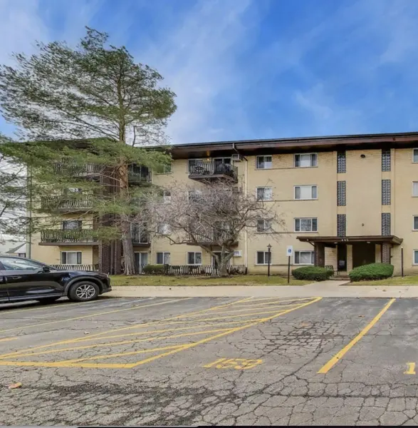 445 S Cleveland AVE #204, Arlington Heights, IL 60005
