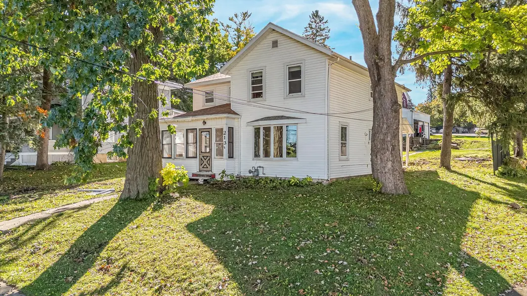 213 STATE ST, Ripon, WI 54971