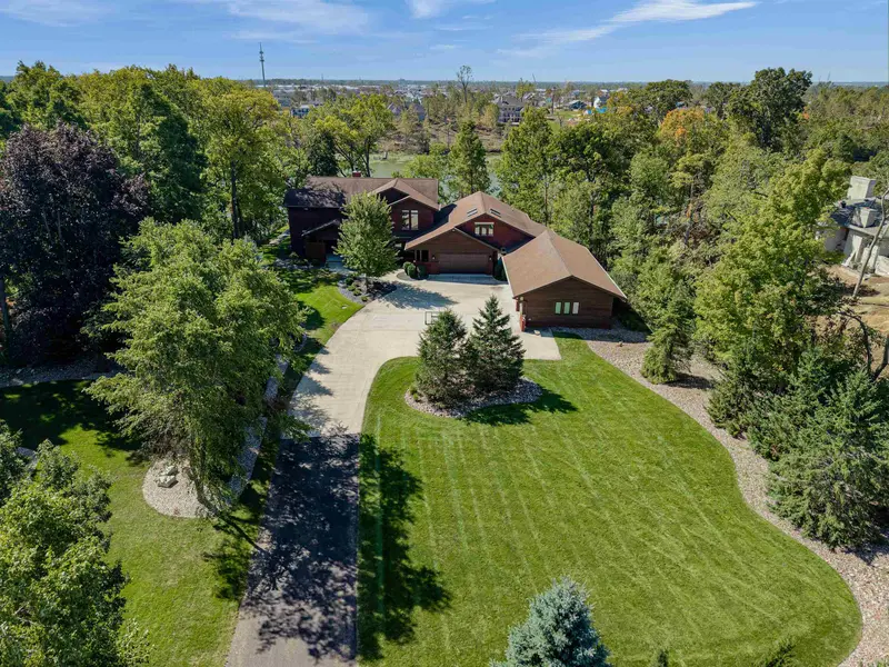1515 W REID DR, Appleton, WI 54914