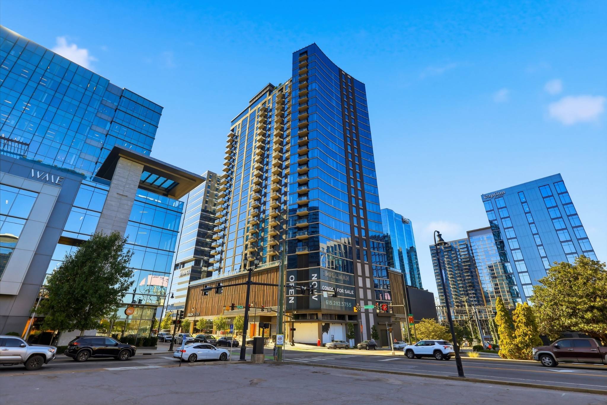 1212 Demonbreun St #705, Nashville, TN 37203