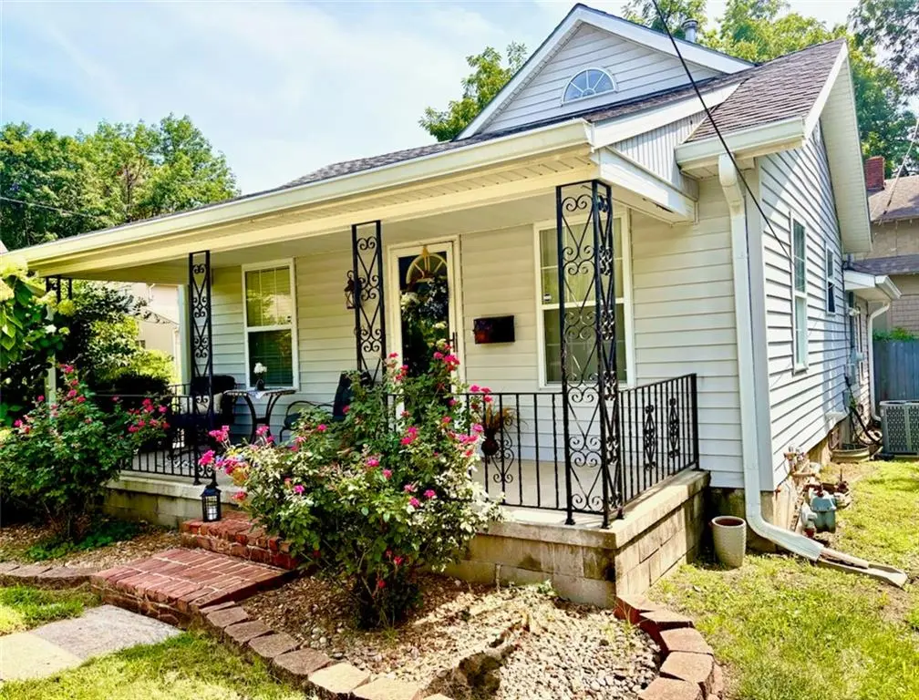 601 W 77th ST, Kansas City, MO 64114