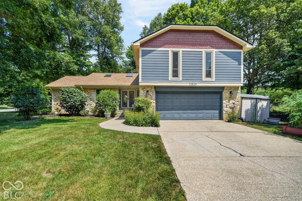 13824 Nansemond DR, Carmel, IN 46032
