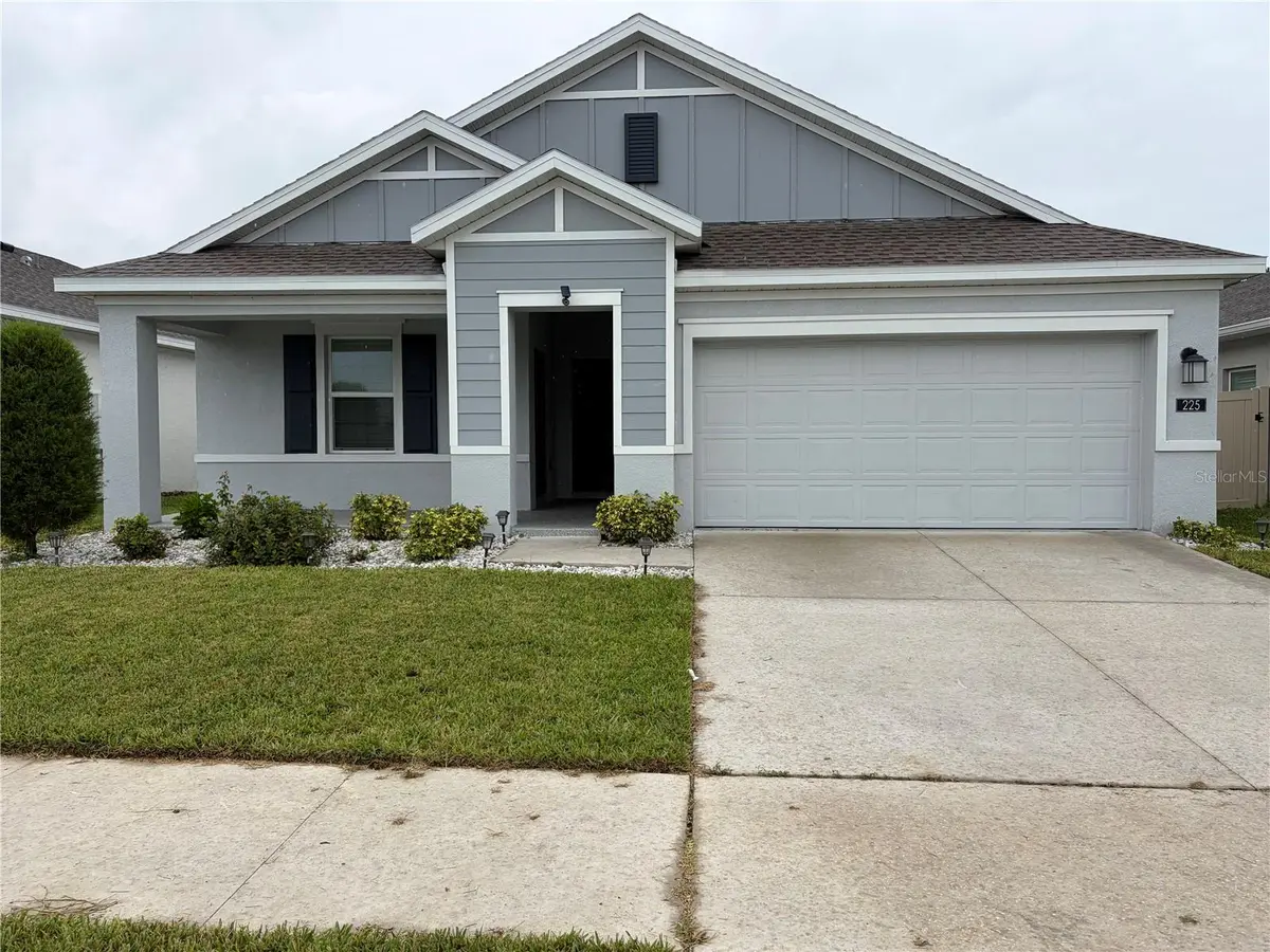 225 LAWSON AVE, Haines City, FL 33844