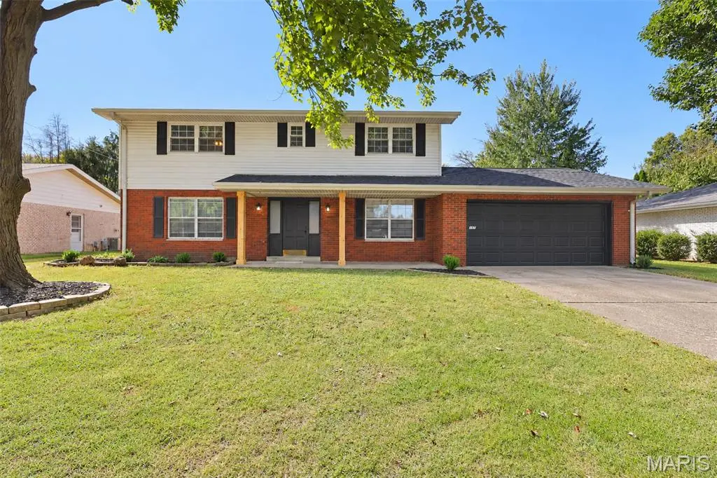 107 STACY DR, Fairview Heights, IL 62208