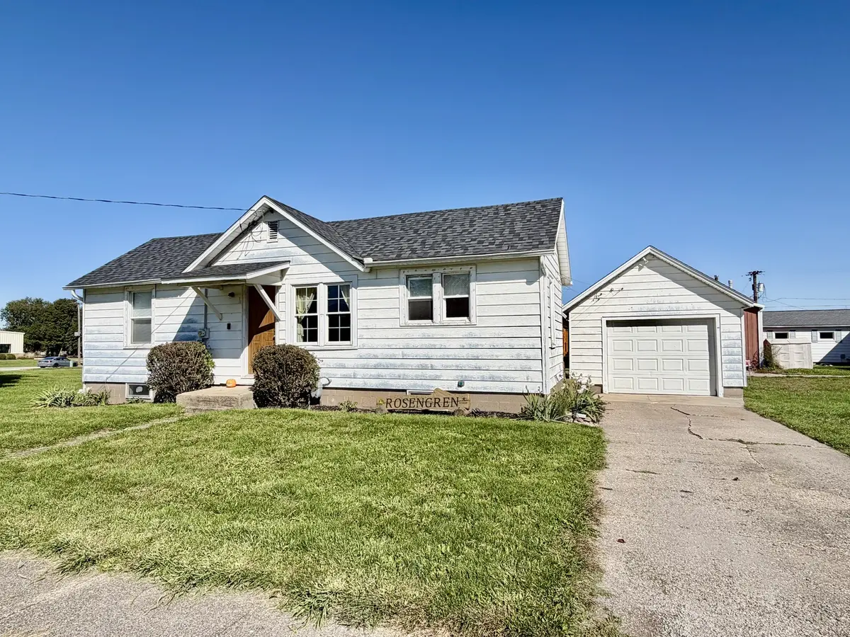 114 Main ST, Atkinson, IL 61235