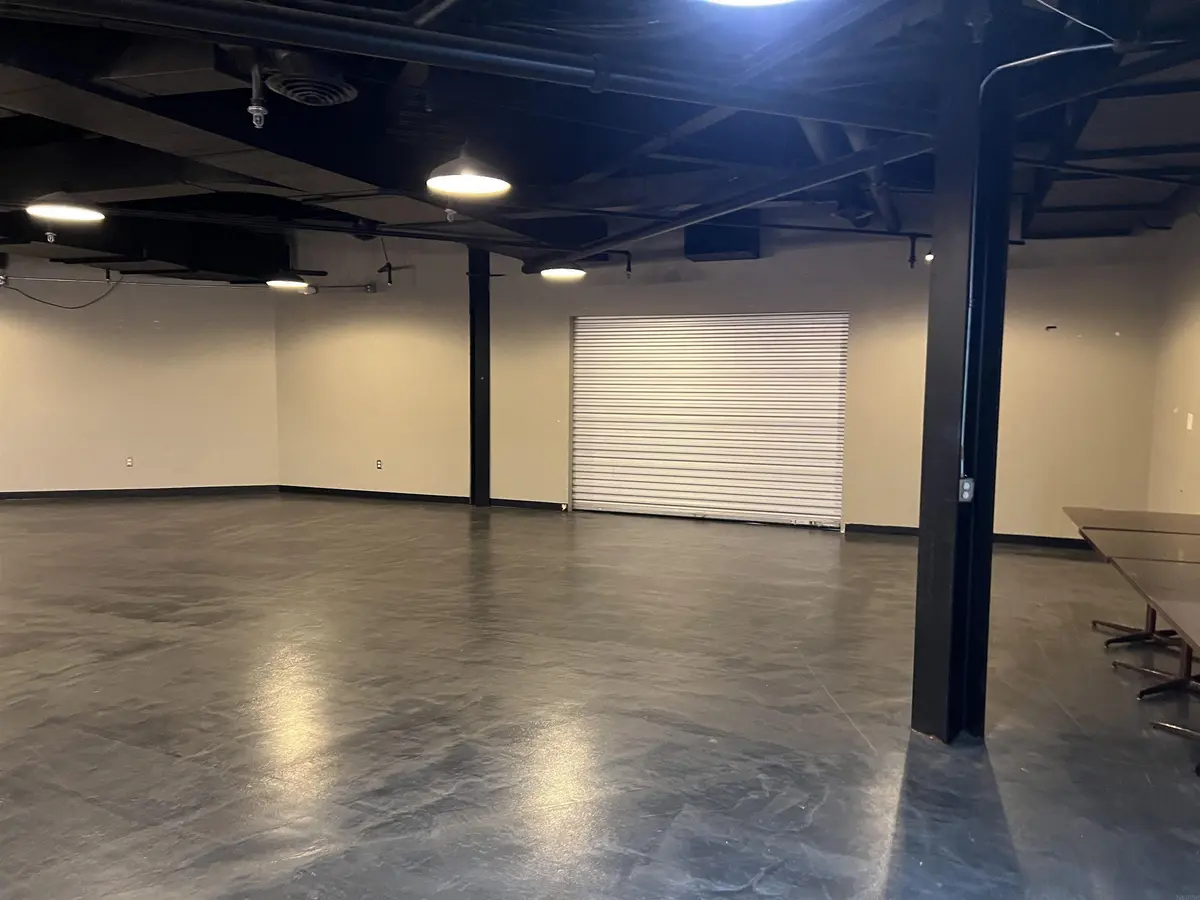 1 W Charles ST #8, Oelwein, IA 50662