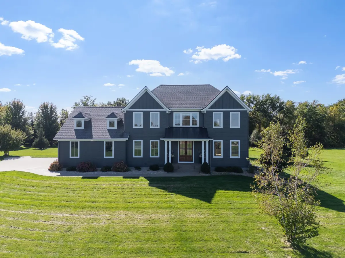 1335 Hamlet RD SW, Rochester, MN 55902