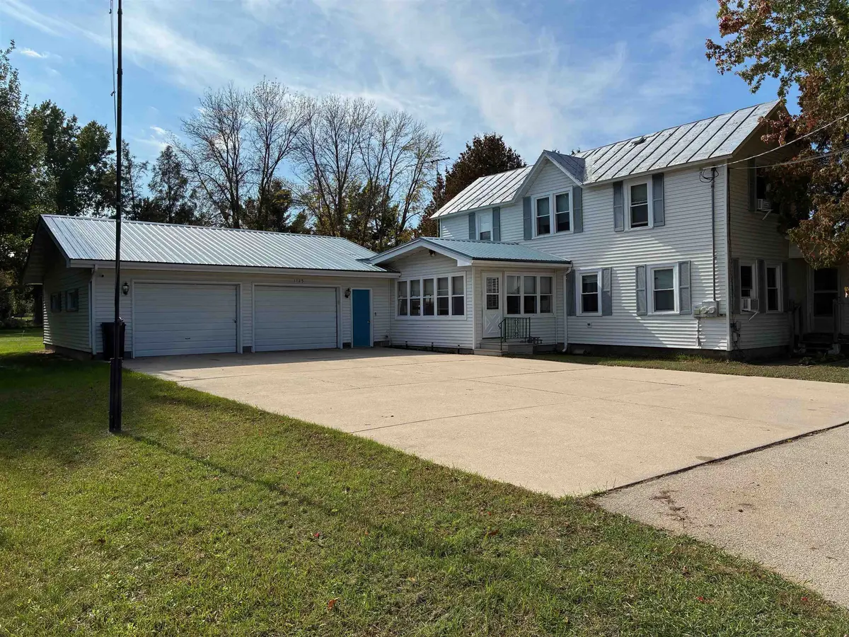 1125 MCDONALD ST, Oconto, WI 54153-0000