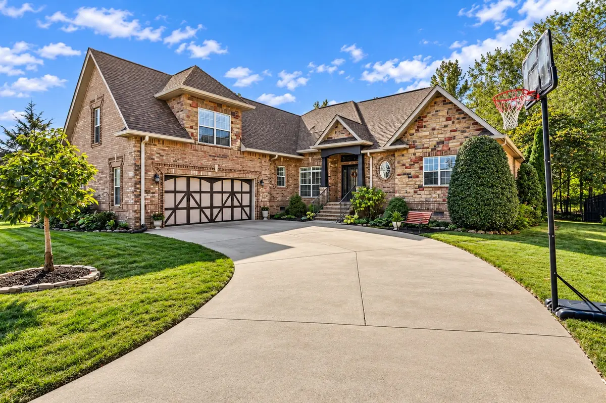 3176 Austin Brian Ct, Clarksville, TN 37043