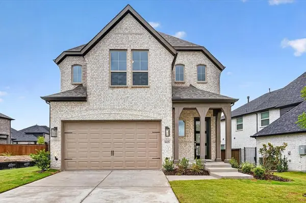 805 Willow Stream Drive, Lavon, TX 75166