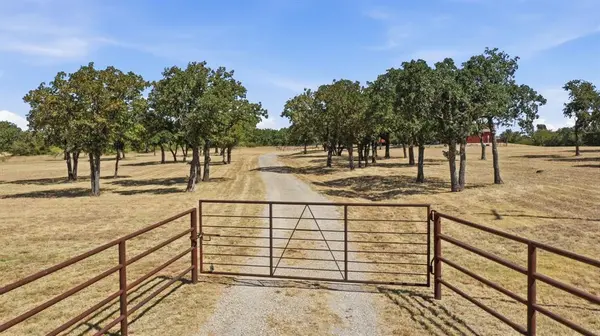 1140 Garvey Ranch Road, Graham, TX 76450