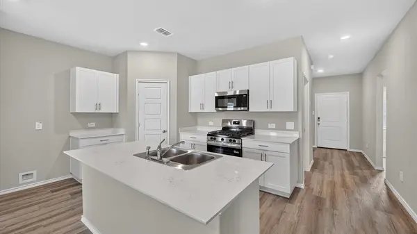 901 BOLL WEEVIL Drive, Cleburne, TX 76031
