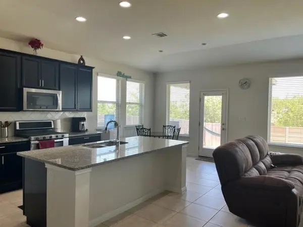 936 Myrna BND, Leander, TX 78641