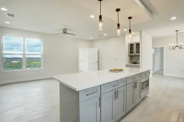 4300 Mansfield Dam RD #531, Austin, TX 78734
