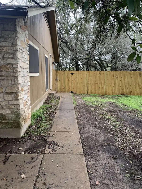 7503 Saint Amant PL #B, Austin, TX 78749