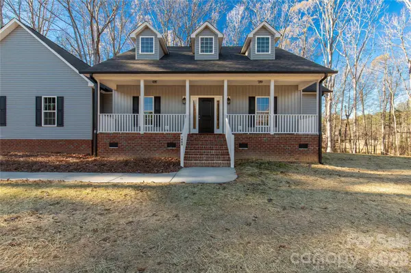 1489 Paraham RD S, York, SC 29745