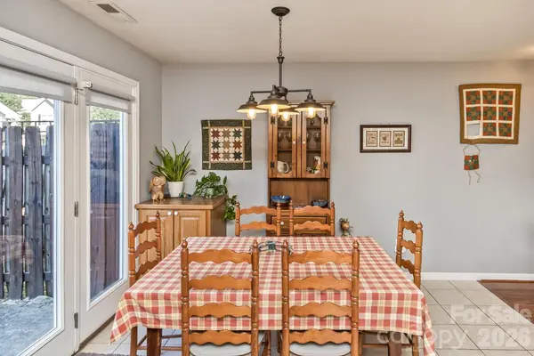 5 Lilac Fields WAY, Arden, NC 28704