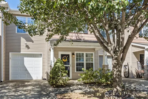 5 Lilac Fields WAY, Arden, NC 28704