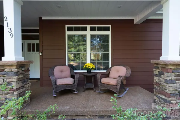 2139 Zion Church RD, Hickory, NC 28602