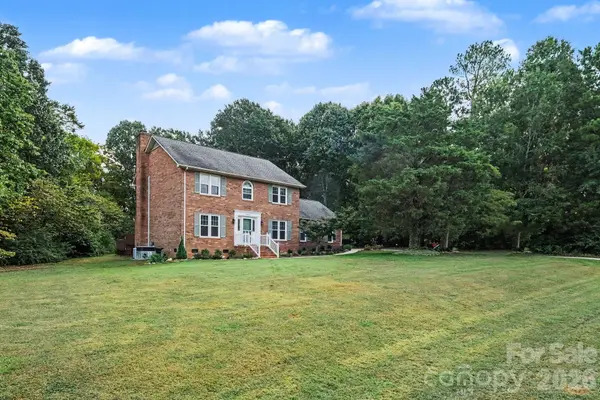1312 Bennington DR NW, Concord, NC 28027