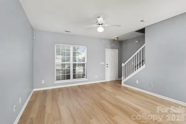 1231 Joannas CT, Charlotte, NC 28214