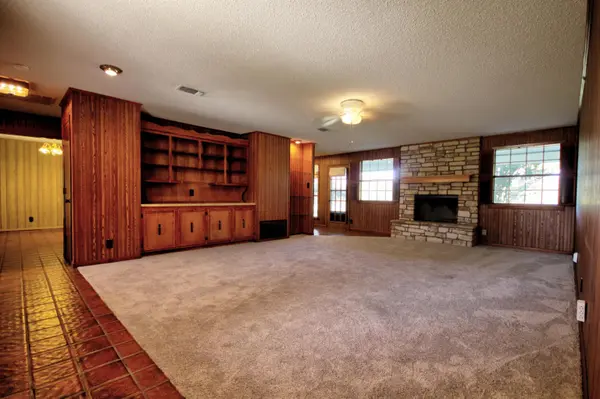 132 Offer Lane, Llano, TX 78643