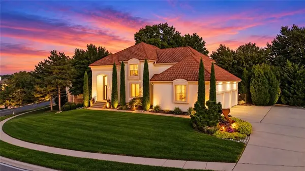 12707 Woodson ST, Overland Park, KS 66209
