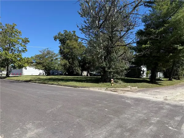 801 E 9th ST, Sedalia, MO 65301