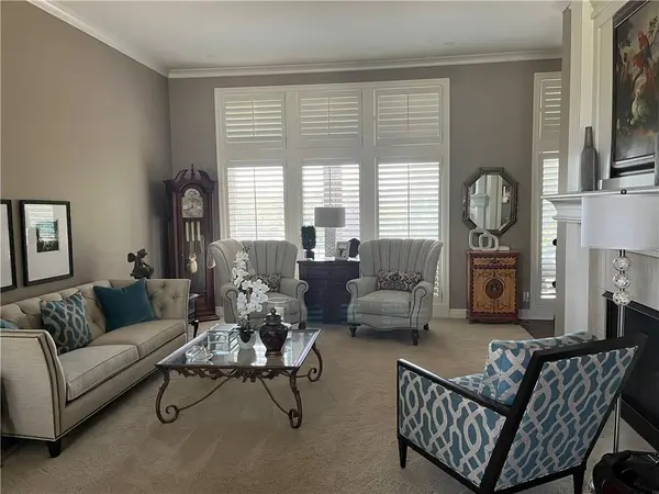6105 W 147th ST #W, Overland Park, KS 66223