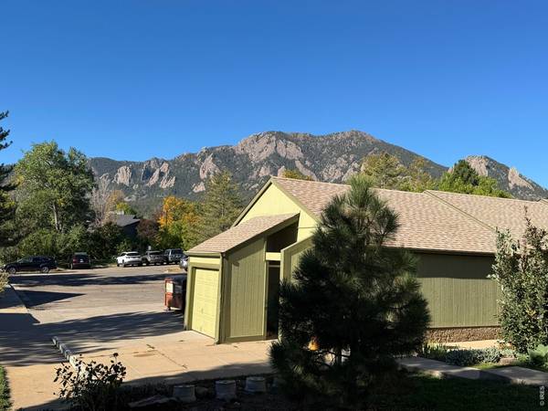 3237 Redstone, Boulder, CO 80305