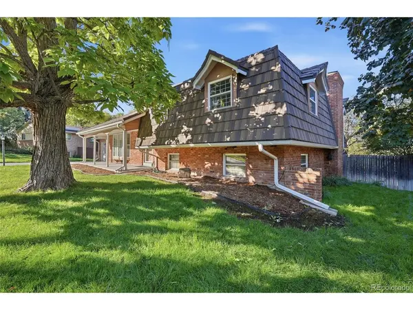 12234 W Applewood Knolls, Denver, CO 80215