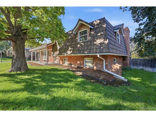 12234 W Applewood Knolls, Denver, CO 80215