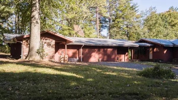 1612 Felstead RD, Evansville, IN 47712