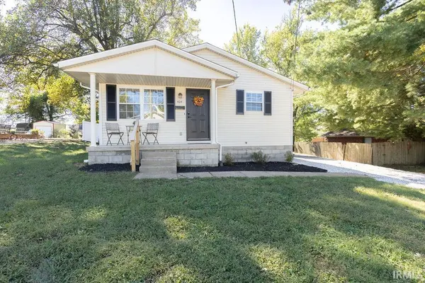404 S Sycamore ST, Boonville, IN 47601