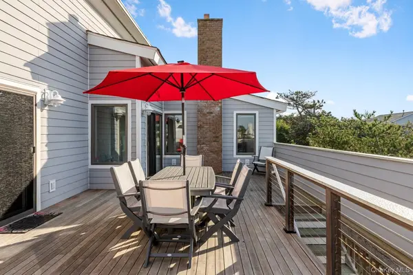 362 Surf RD, Ocean Beach, NY 11770