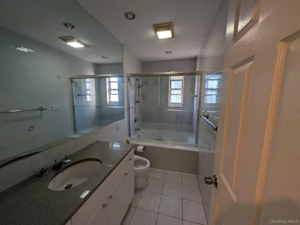 147-26 77th RD, Kew Garden Hills, NY 11367