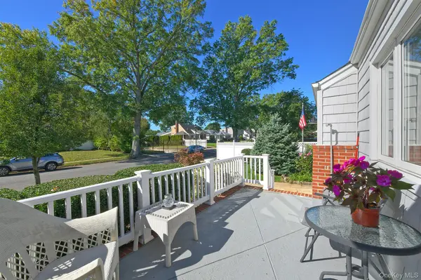 3153 Ward LN, Wantagh, NY 11793