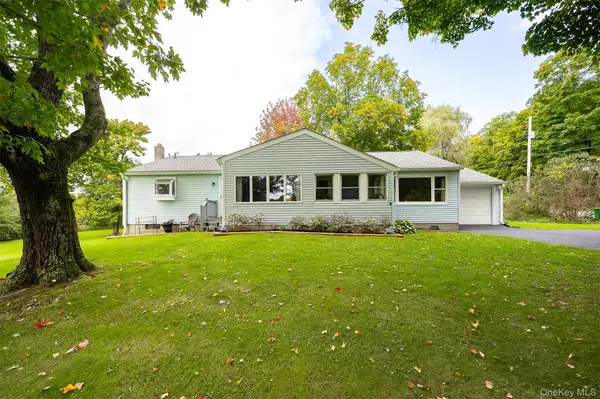 11 Bloomer RD, Lagrangeville, NY 12540