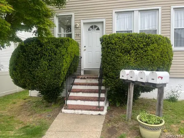 38 Hamilton AVE, Oyster Bay, NY 11771