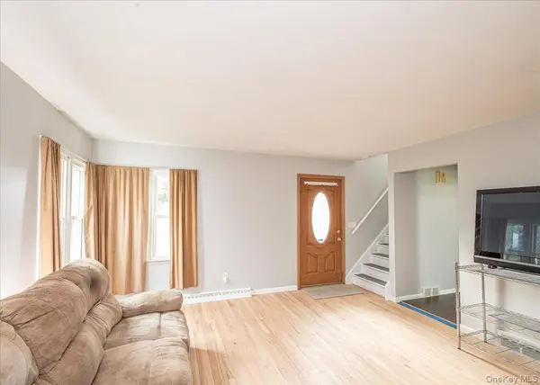 457 Washington AVE, Patchogue, NY 11772